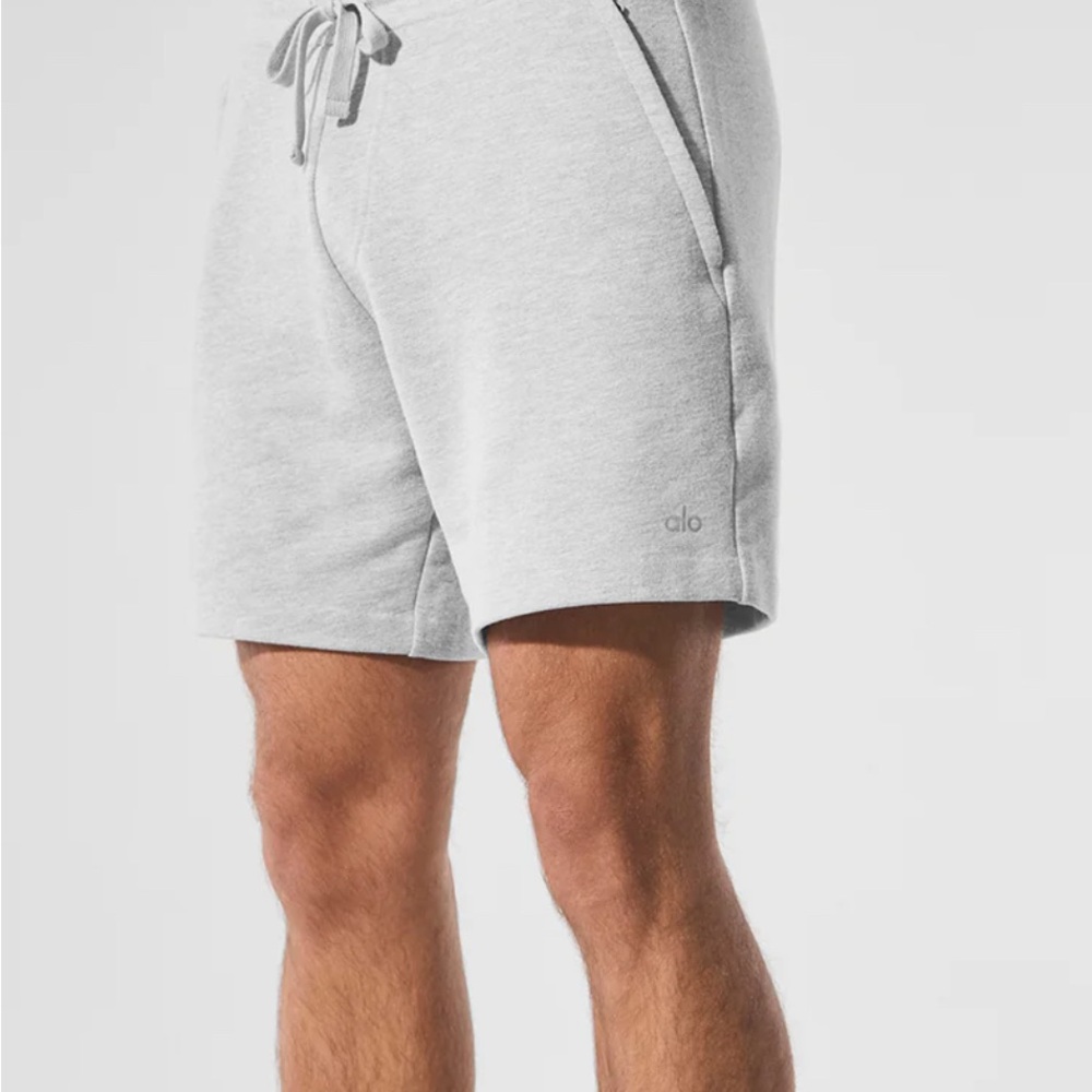 New Alo Yoga Gray Chill Short Size 2XL - Picture 11 of 12